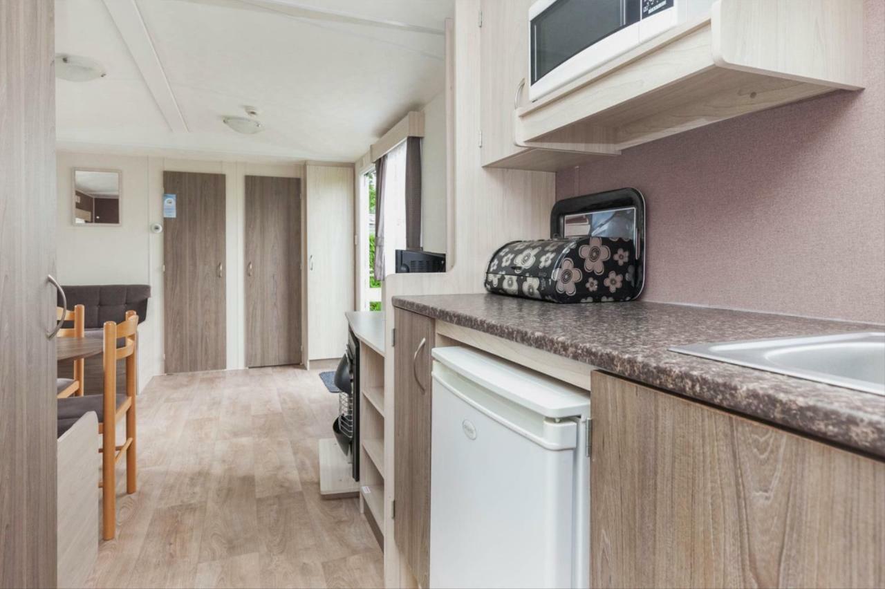 Mb Zeeuwse Mobile Home Hoek Екстер'єр фото
